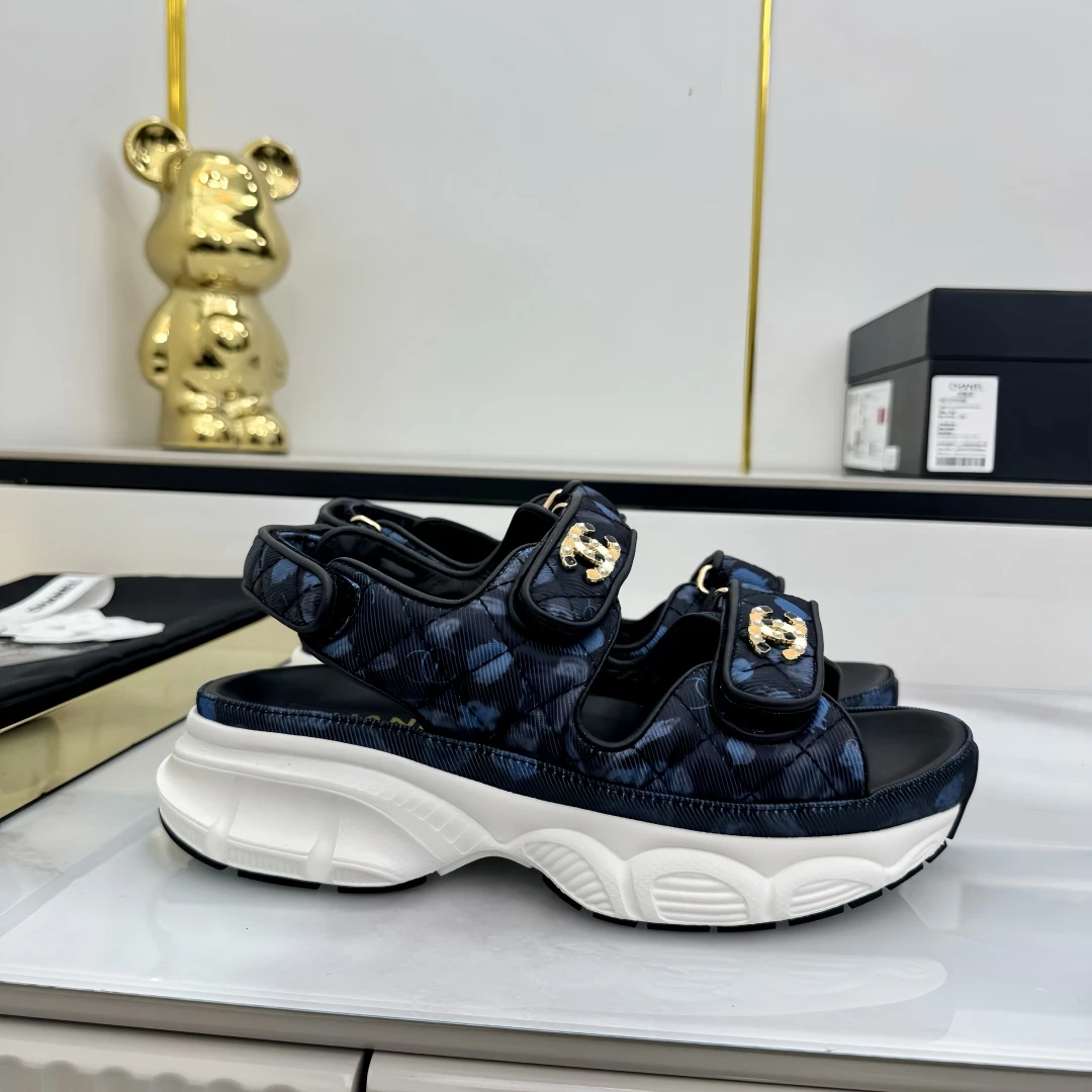 Chanel Slippers — 55ba5ffb