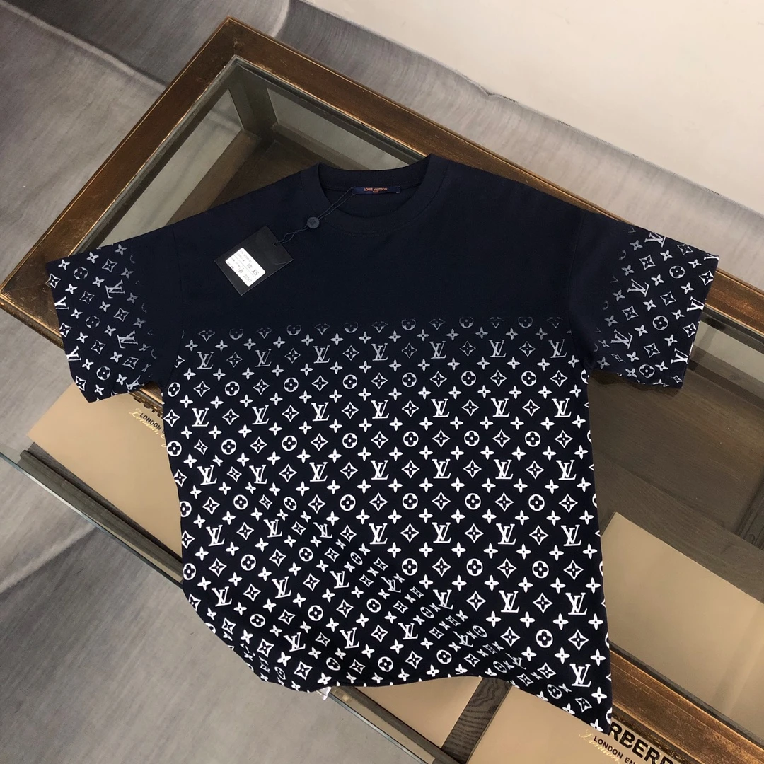Louis Vuitton T-Shirt — efa12b70