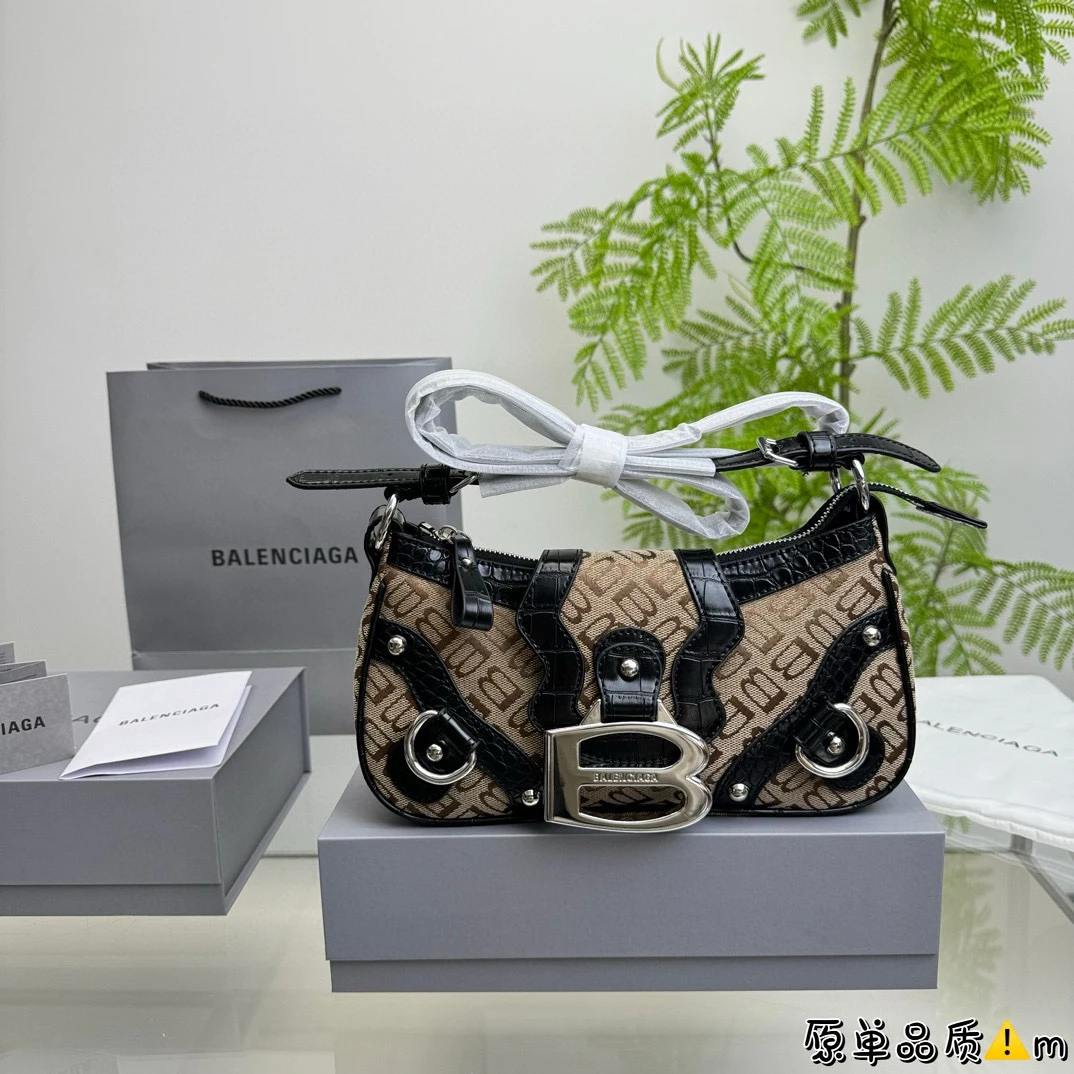 Balenciaga Bag — 48f1dd23