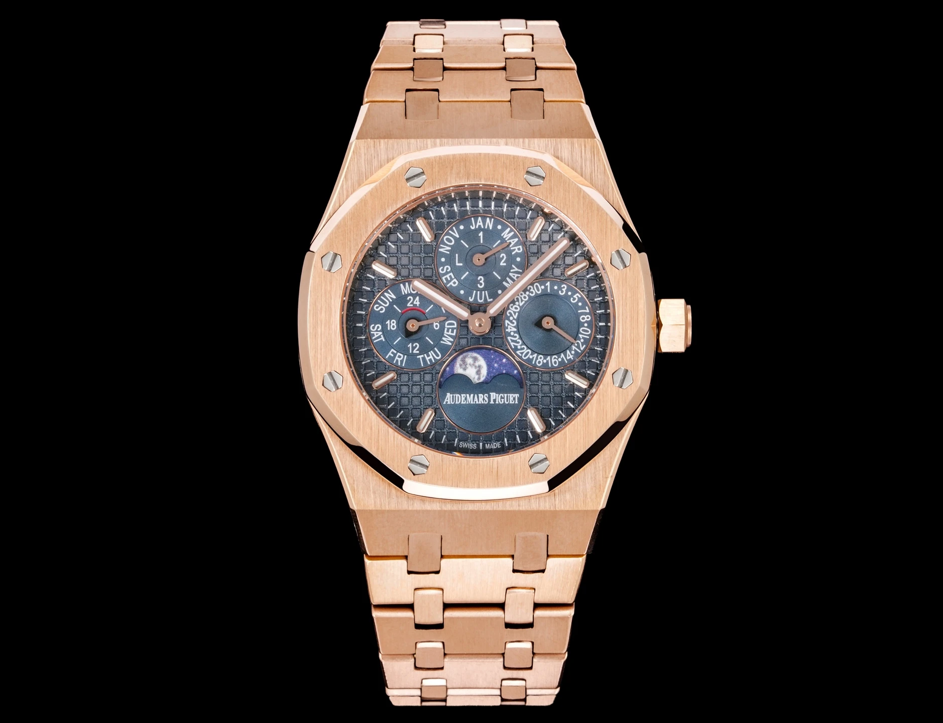 Audemars Piguet Watch — 7640eaf5