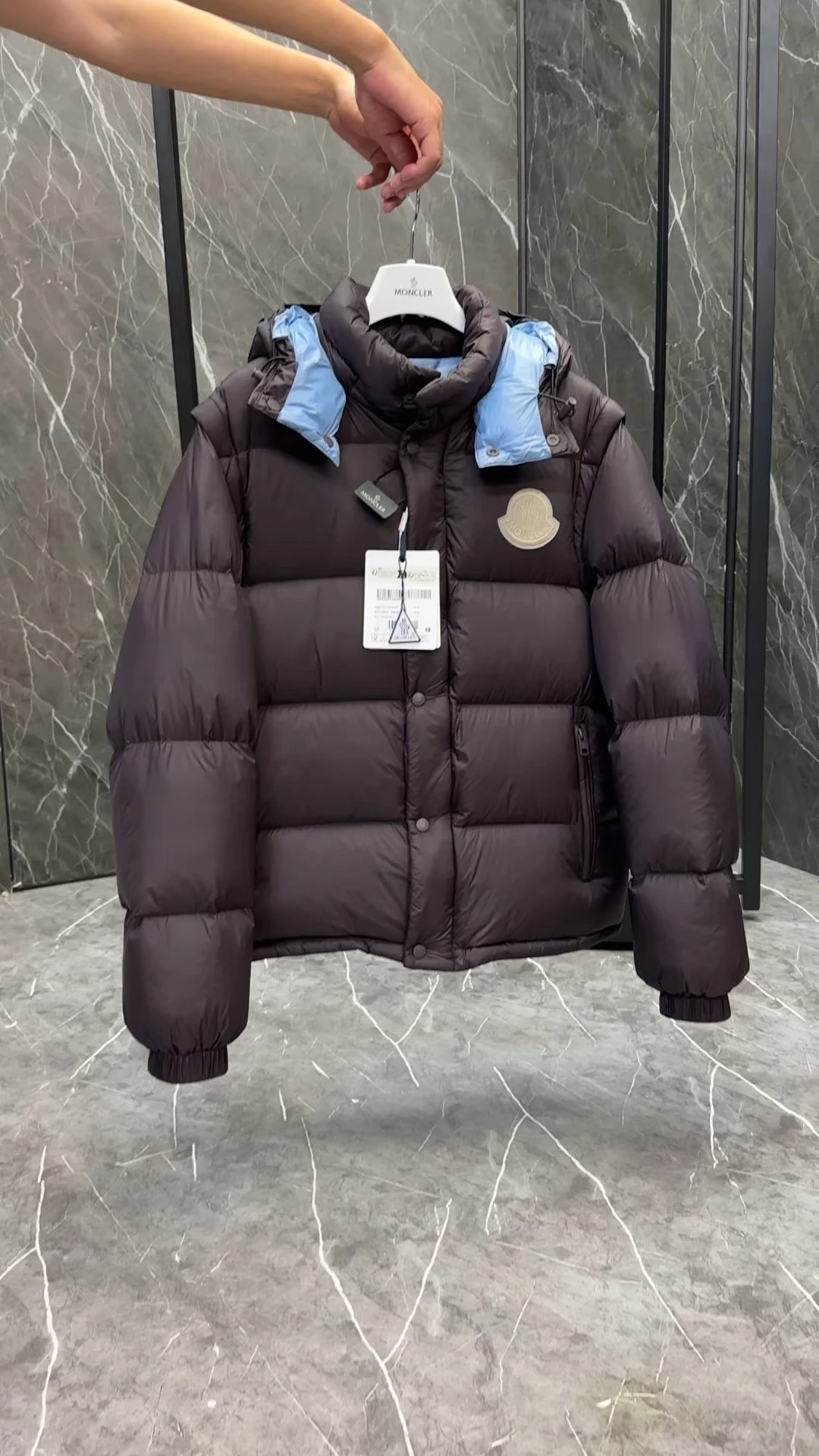 Moncler Down Jacket — 4019a0d6