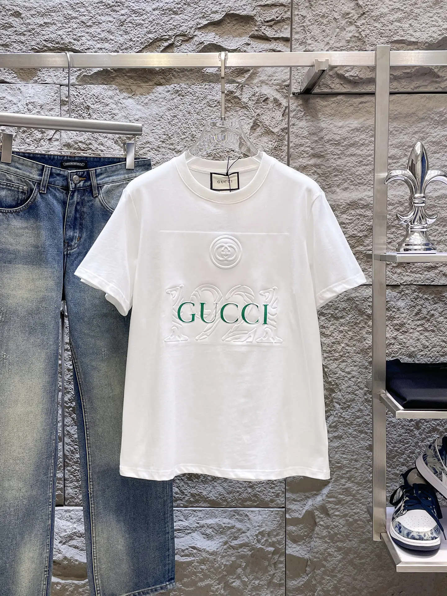 Gucci T-Shirt — 22bd1298