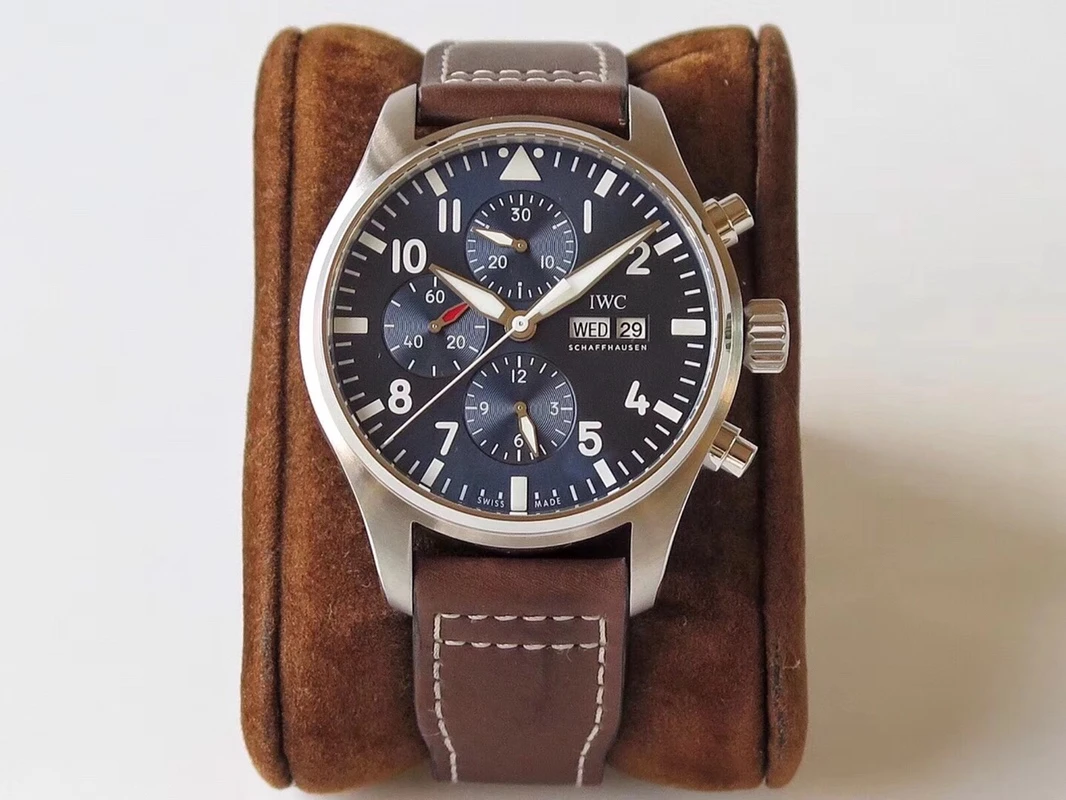 IWC Watch — c4e89c76