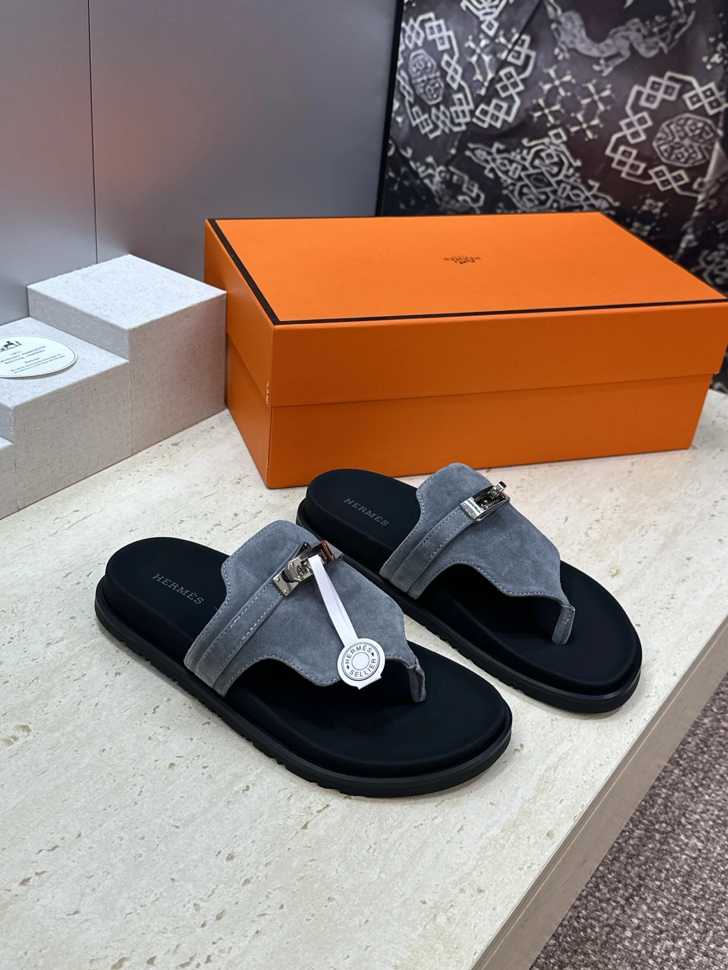 Hermès Slippers — f7fbd6ba