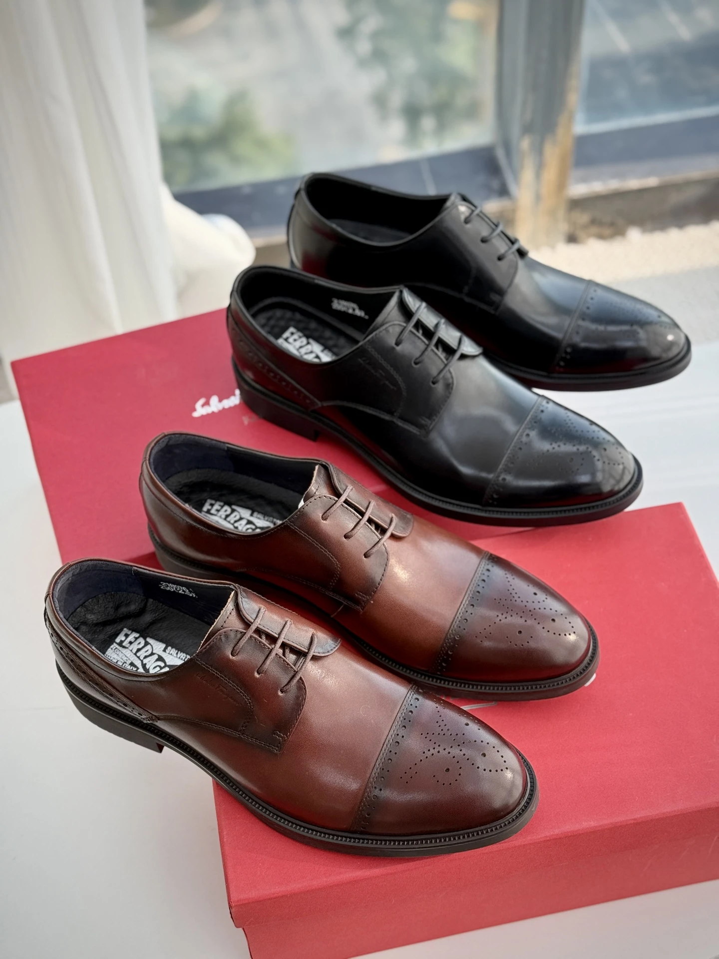 Ferragamo Dress Shoes — 183e528b