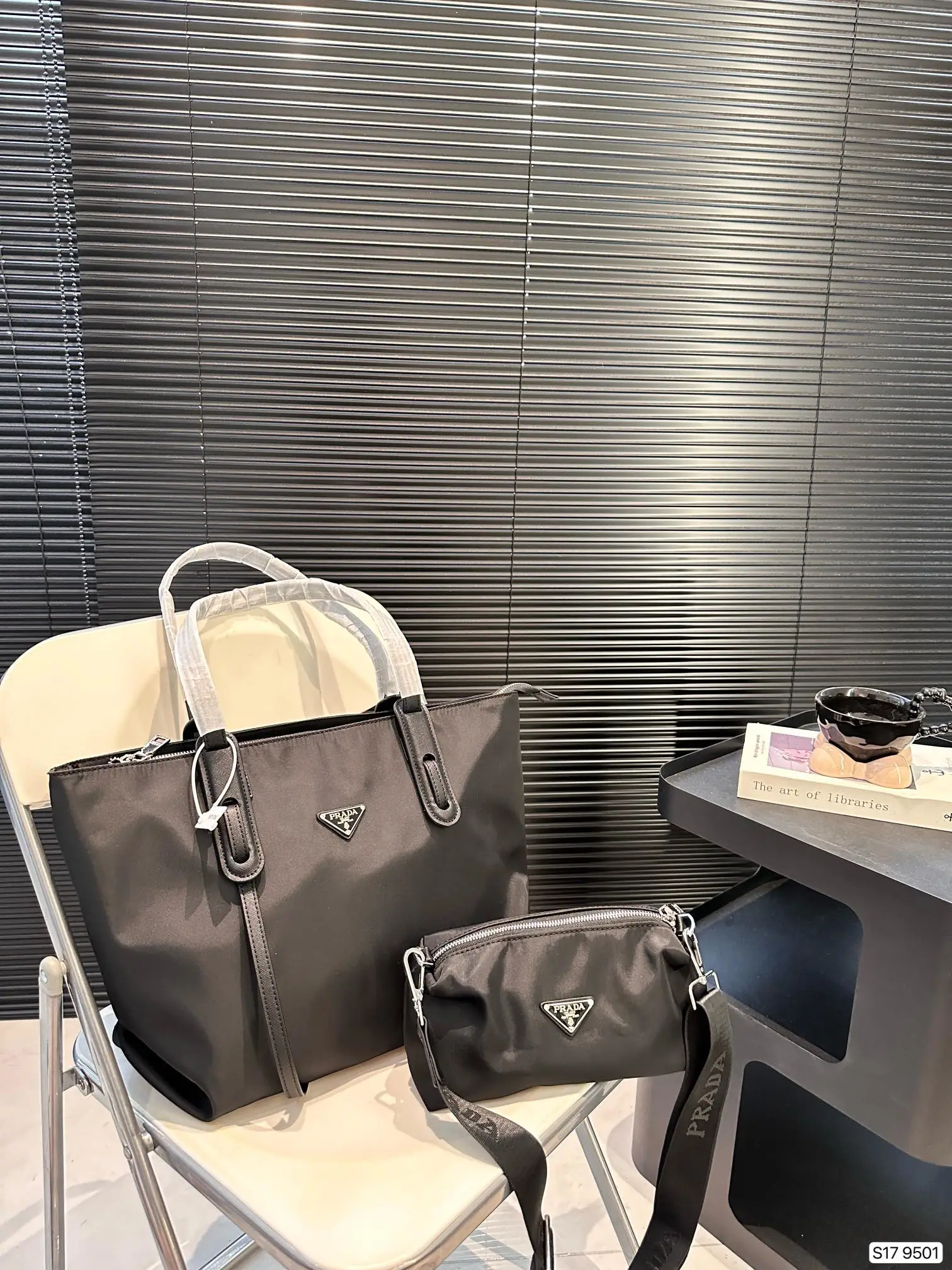 Prada Bag — f5d4a765