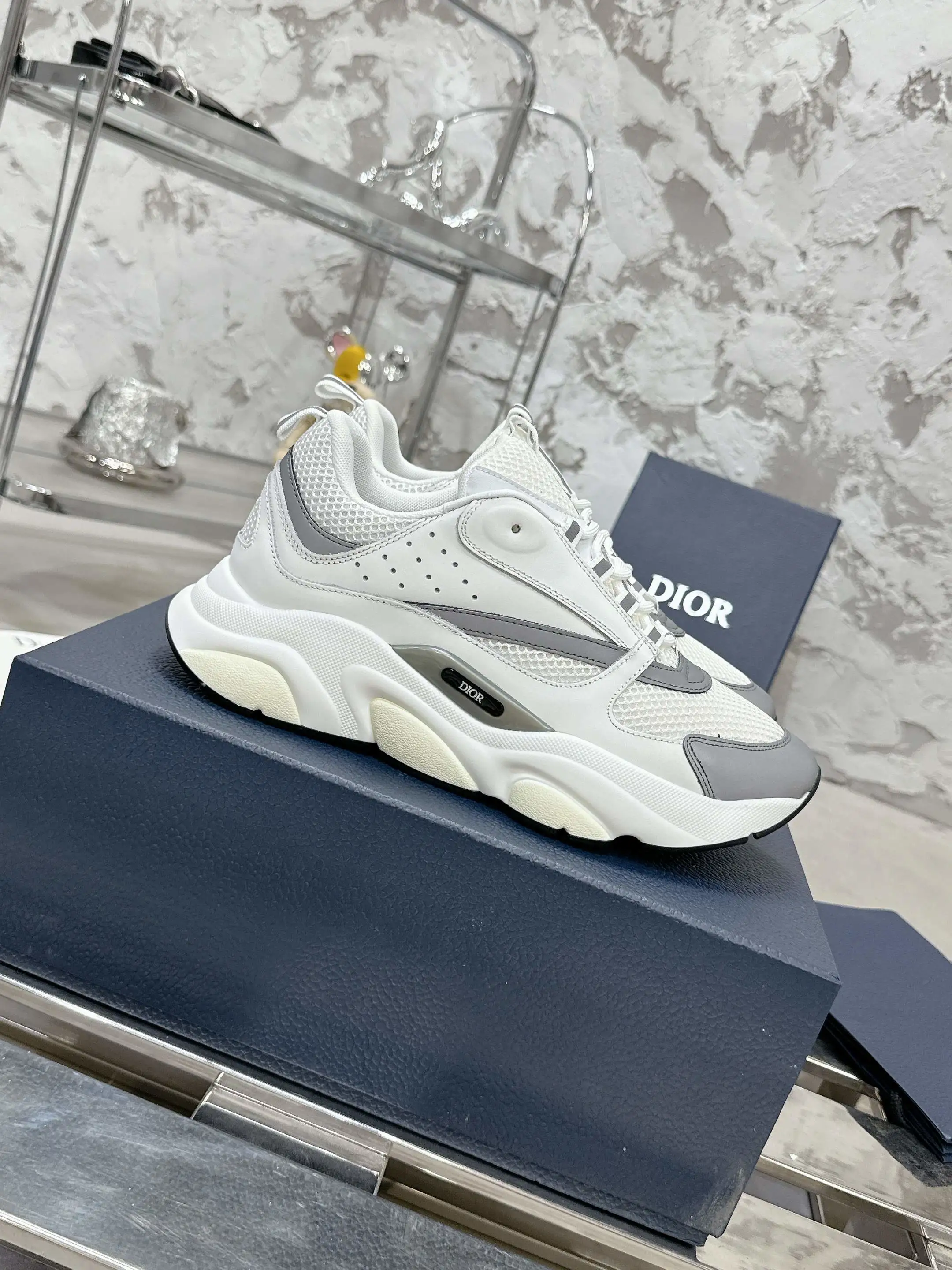 Dior Sneakers — bb885d30