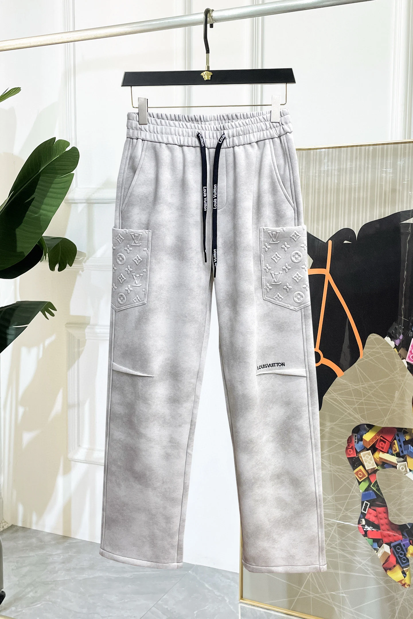 Louis Vuitton Trousers — eea62537