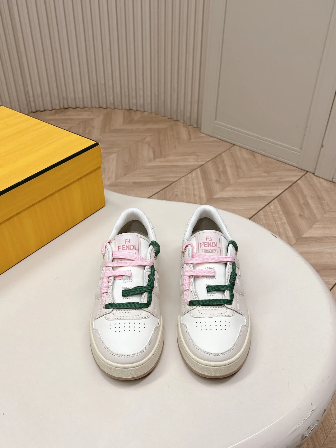 Fendi Sneakers — 970017b7