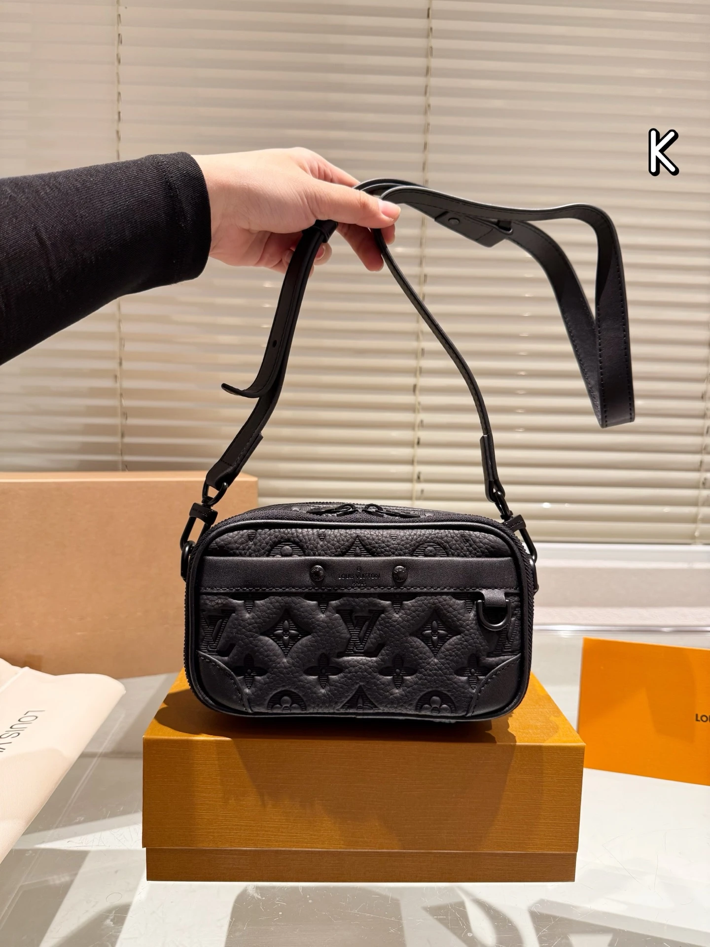 Louis Vuitton Bag — a5ee5f60
