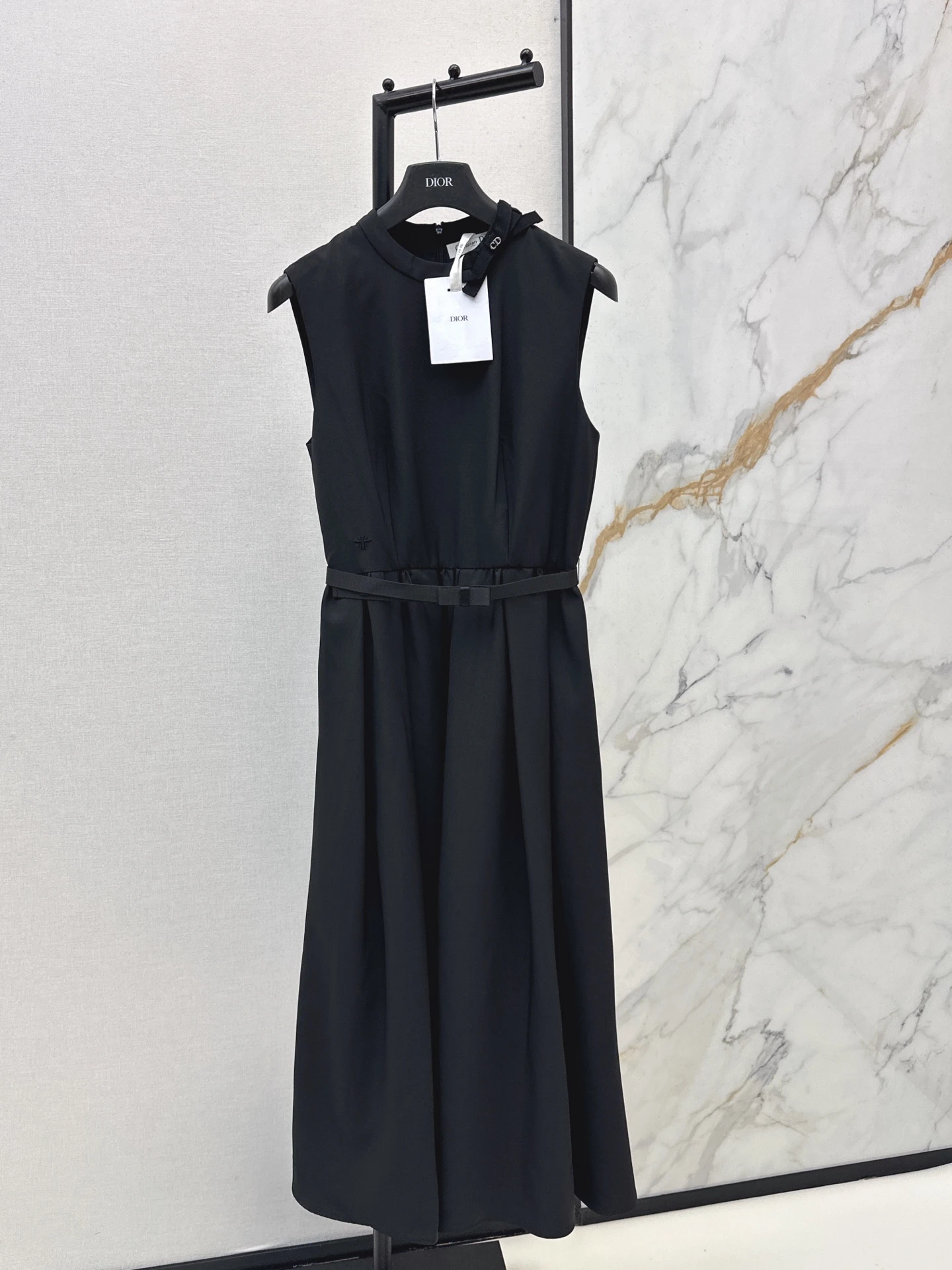 Dresses — 420866aa