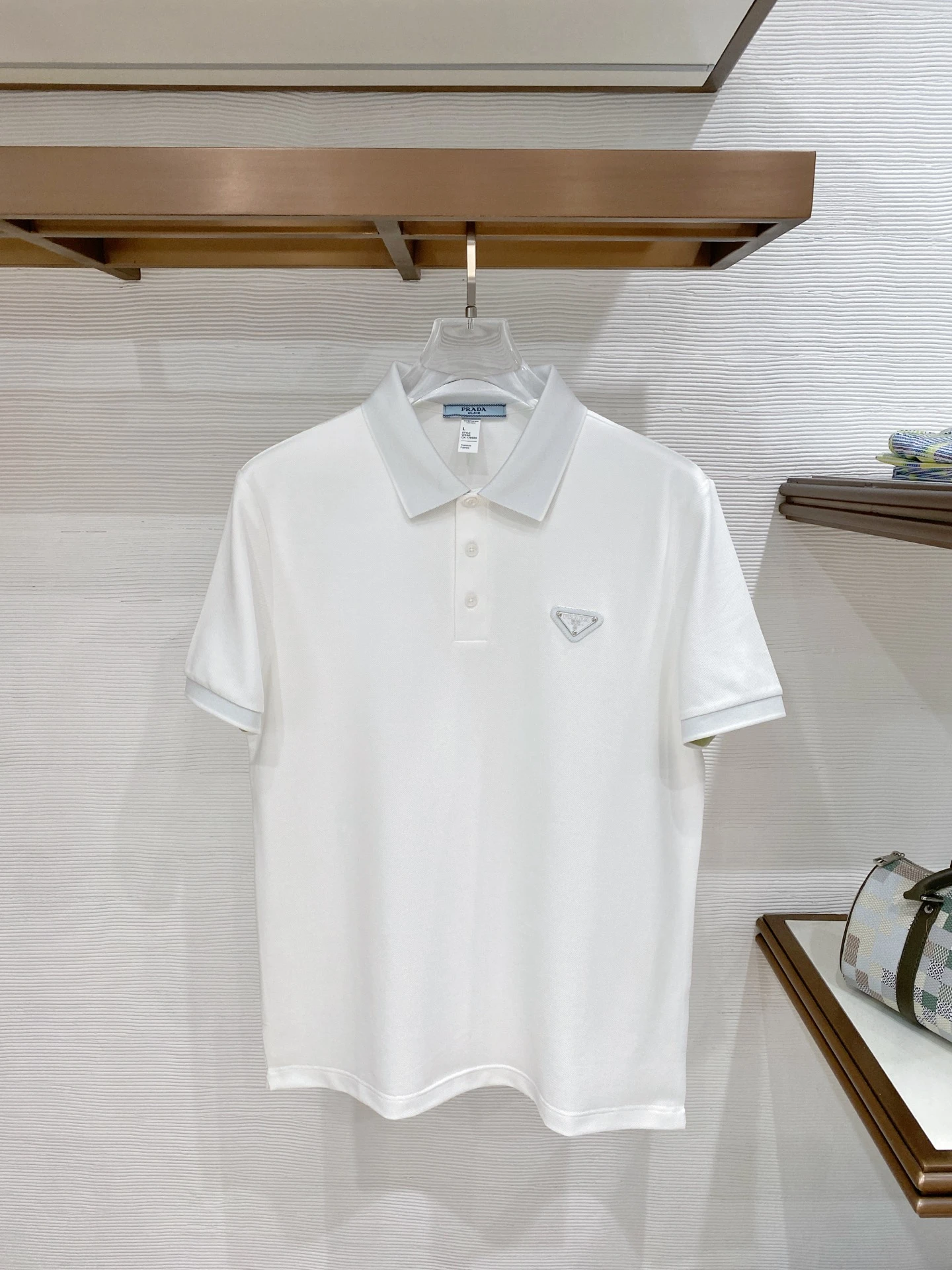 Prada T-Shirt — 9fc8c186