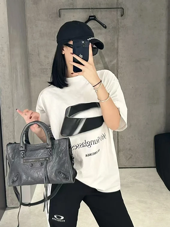 Balenciaga T-Shirt — 51d144ed