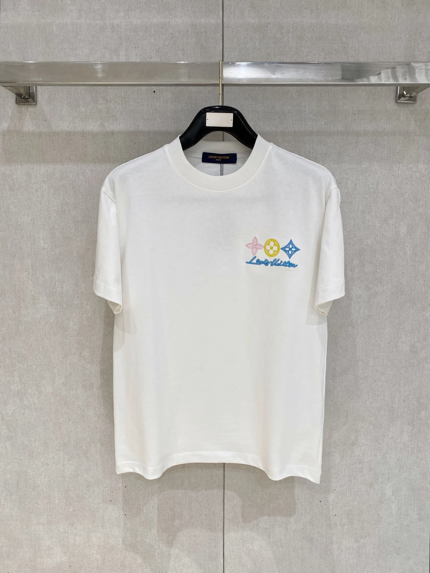 Louis Vuitton T-Shirt — 83af55ea
