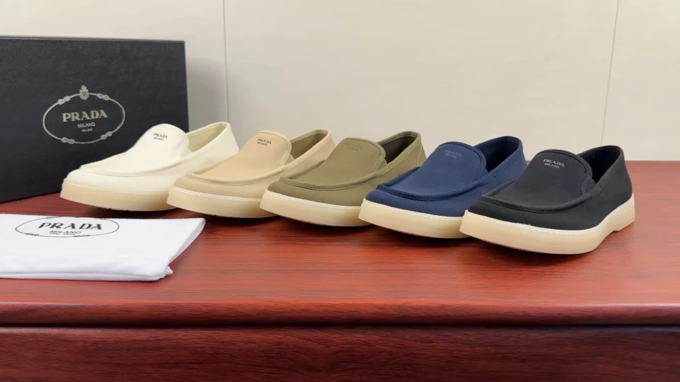 Prada Shoes — e5ddba2e