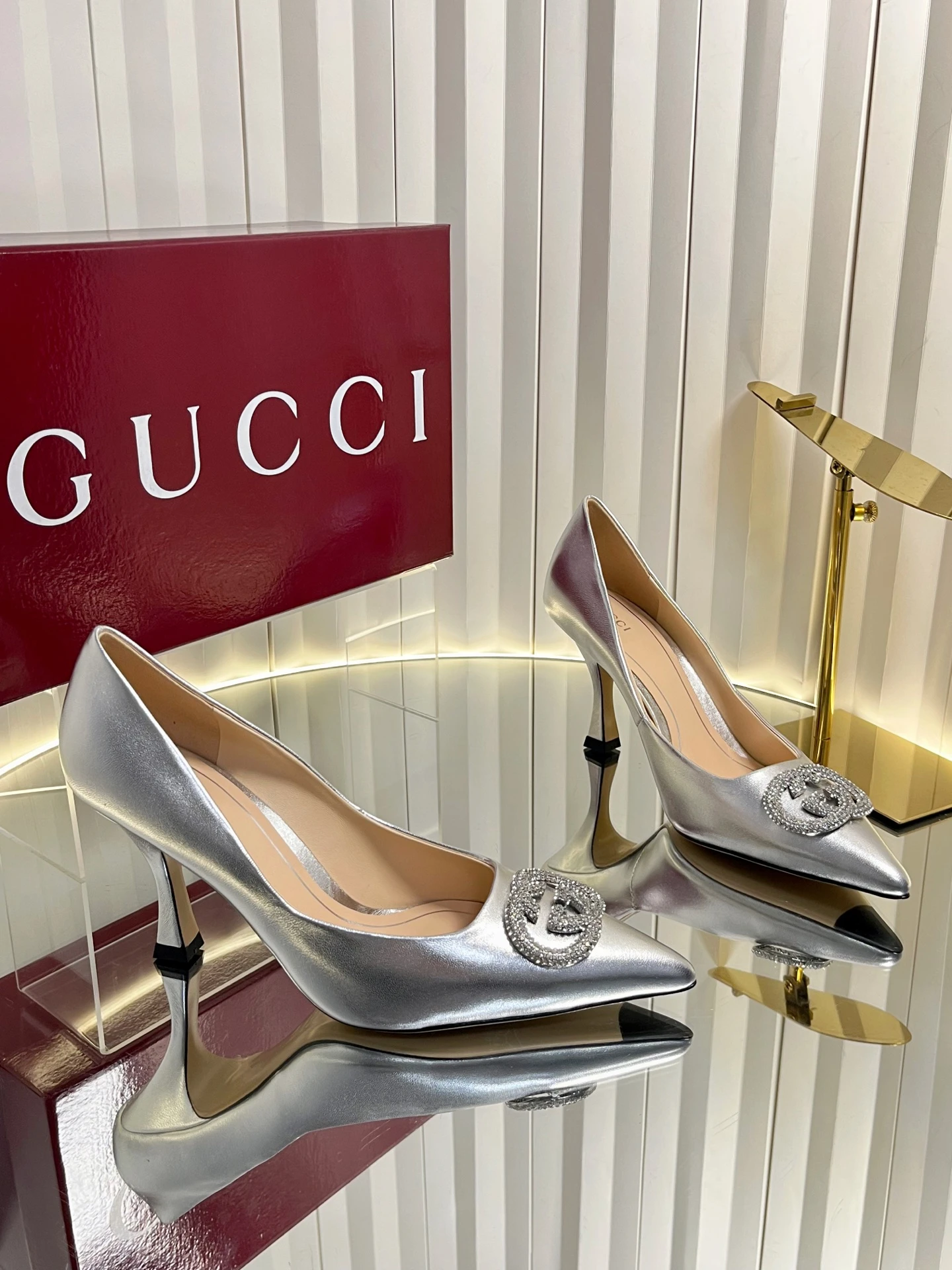 Gucci Shoes — 1b516c49