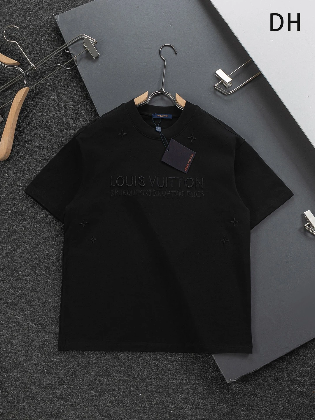 Louis Vuitton T-Shirt — 02ff06f3