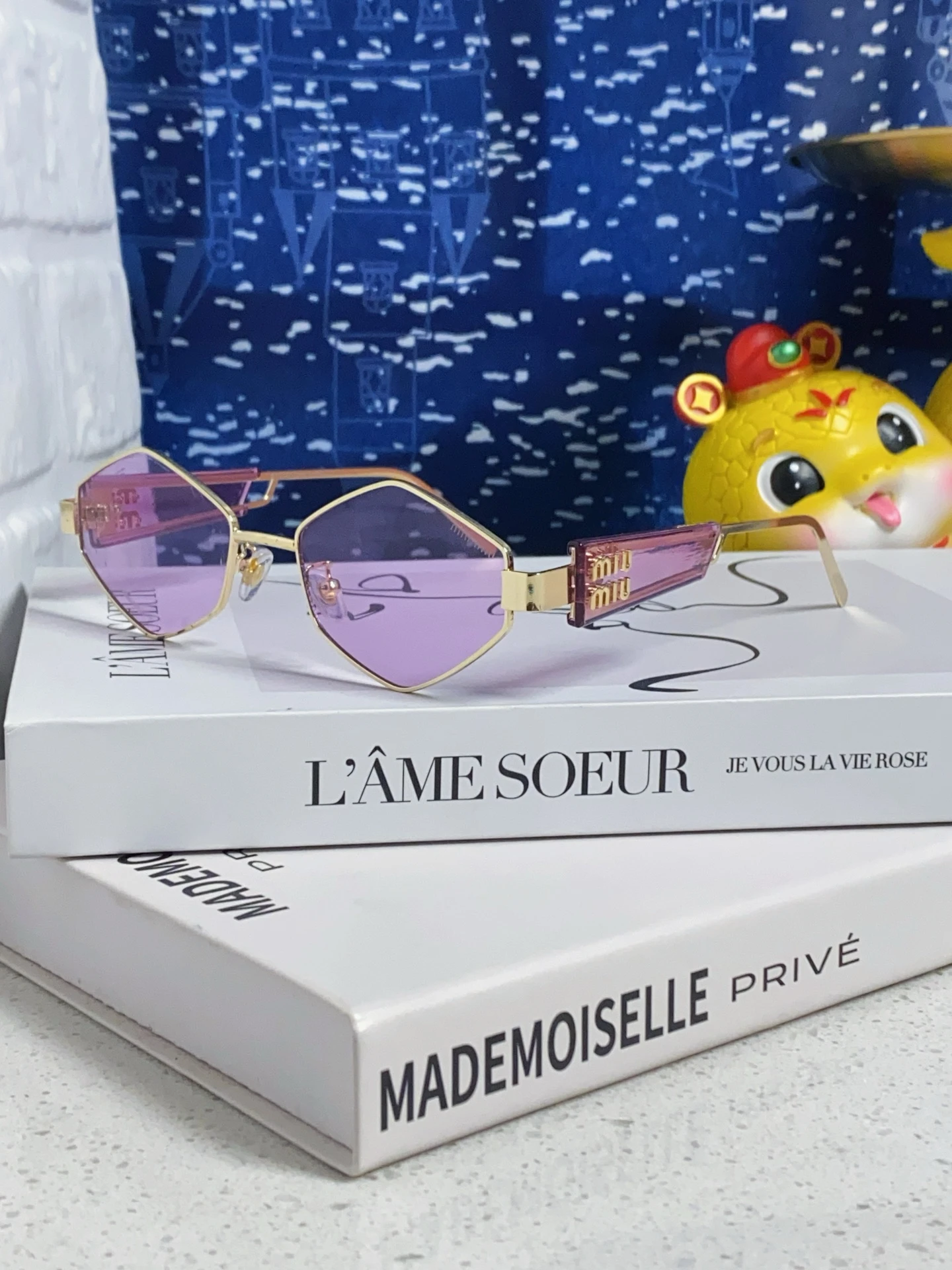 Miu Miu Eyewear — abcfbcd5