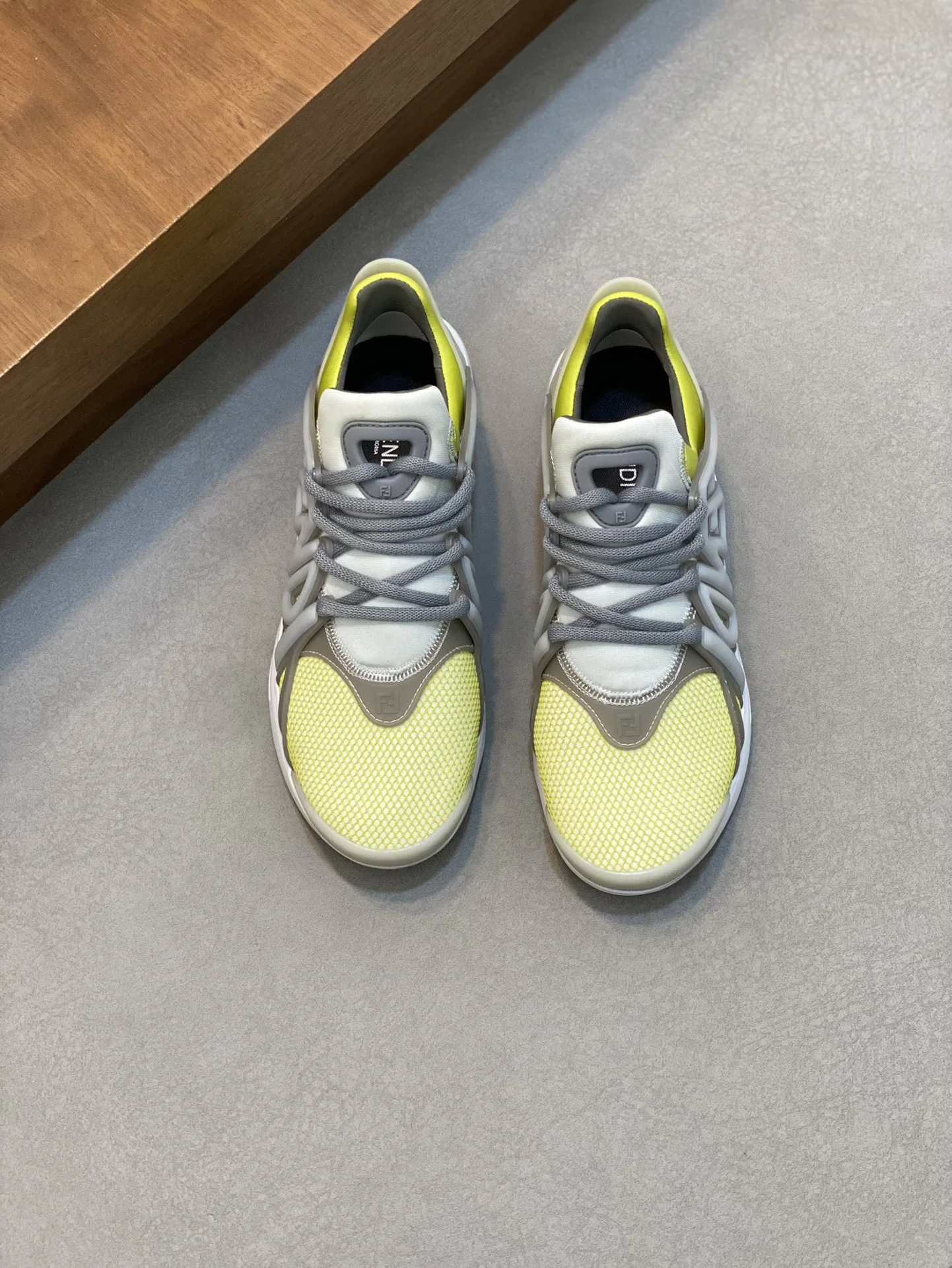 Fendi Sneakers — e5e169c9