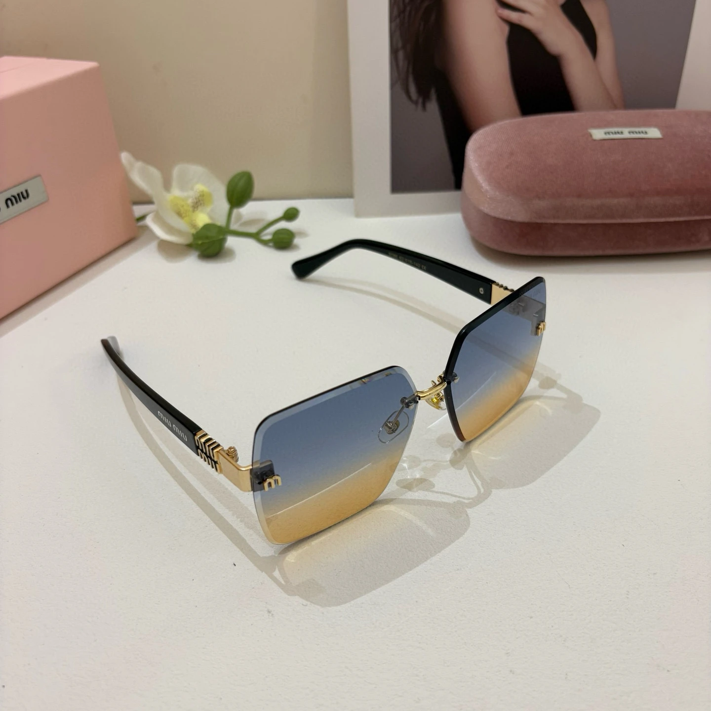 Miu Miu Eyewear — f5c673c8