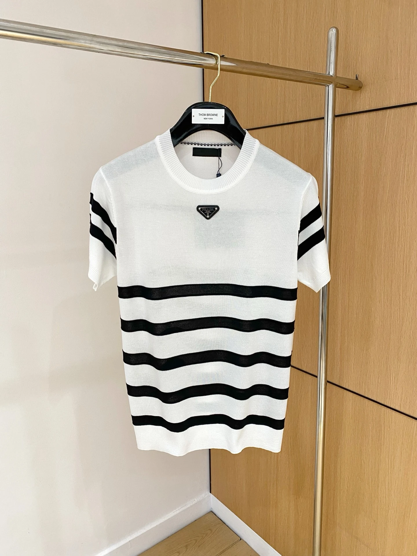 Prada T-Shirt — 4d12d70b