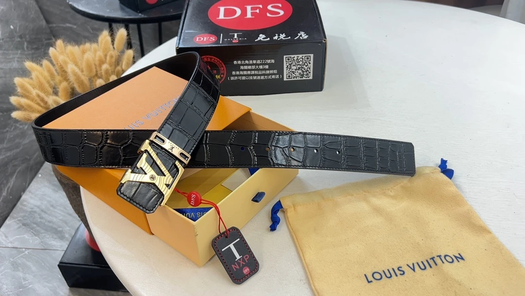 Louis Vuitton Belt — f2afbe2f