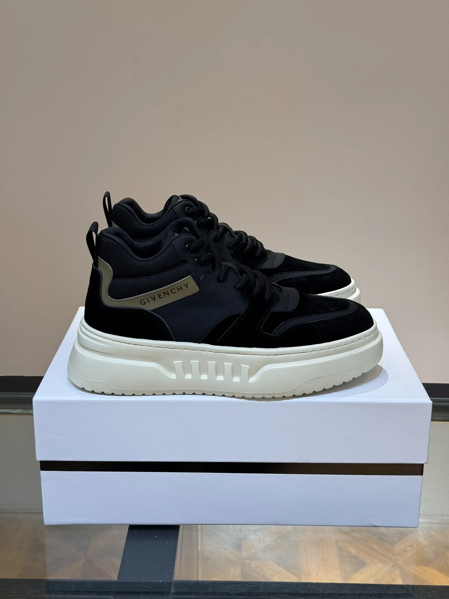 Givenchy Shoes — be7a1abc