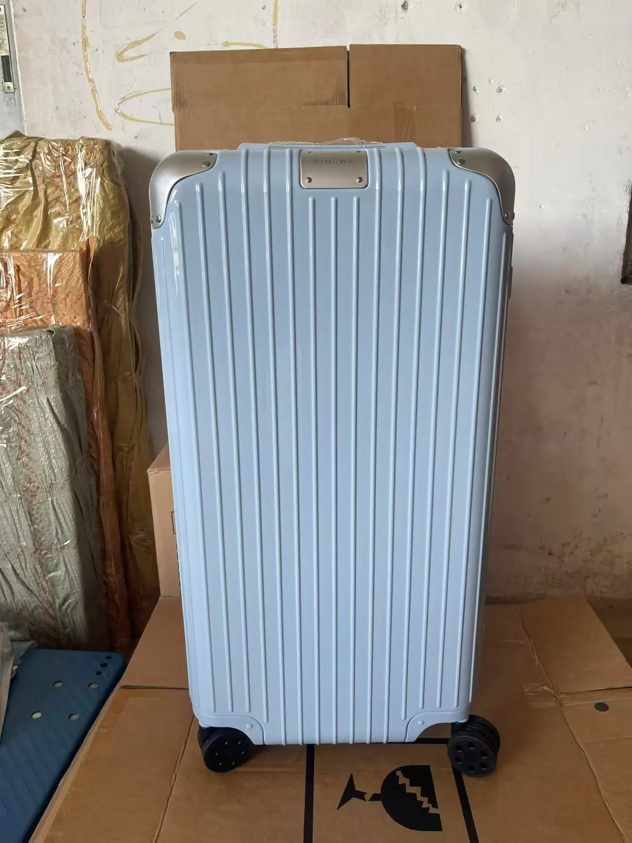 Luggage — 96c7cd7b