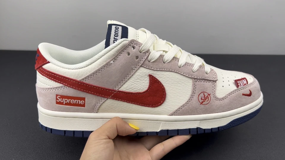 Nike Shoes — cd9b4fcd