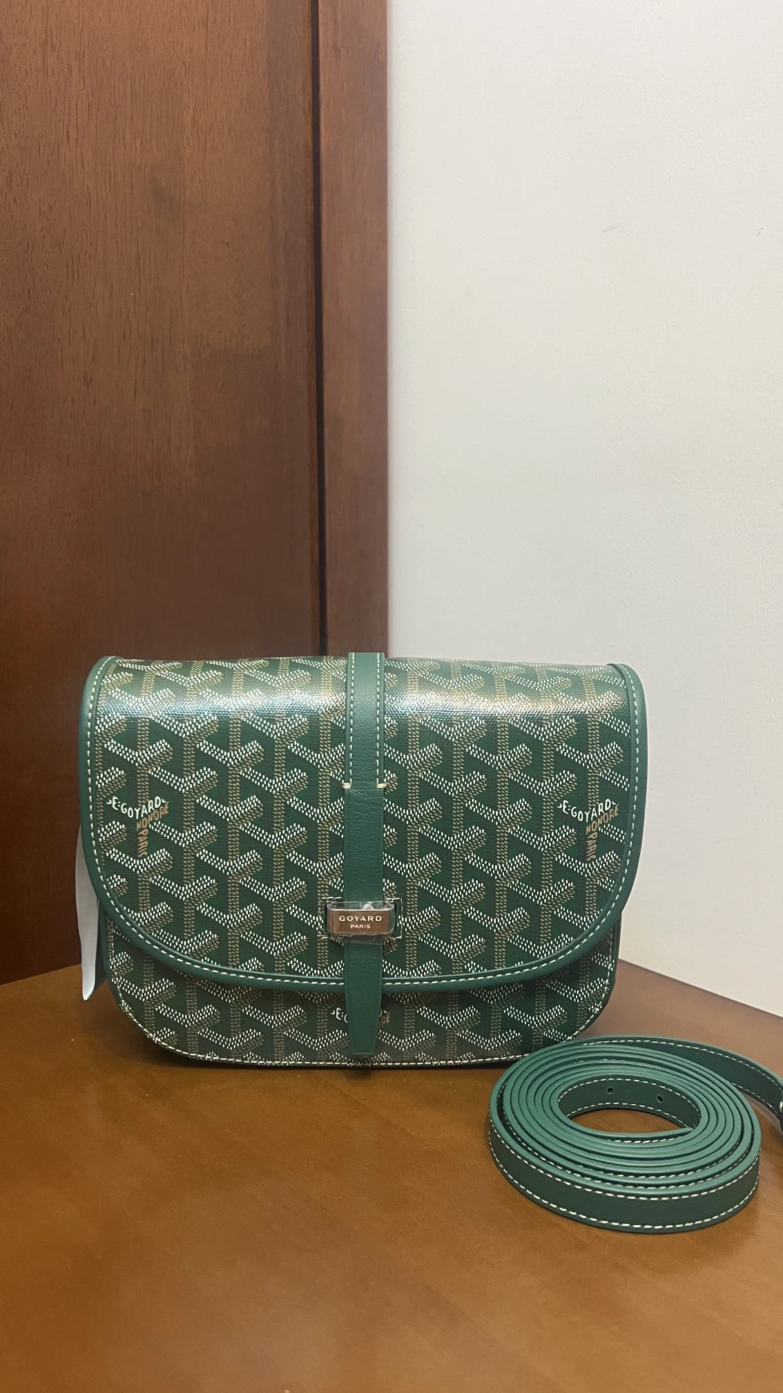 Goyard Crossbody Bags — 6fc9ae35