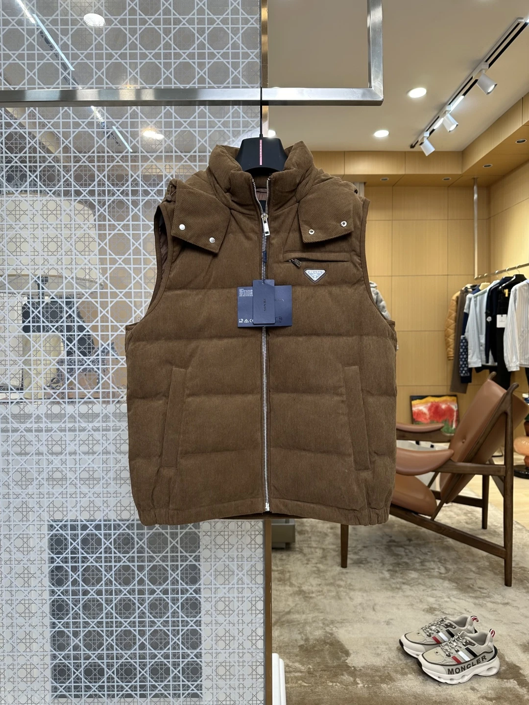 Prada Down Jacket — 593366f3