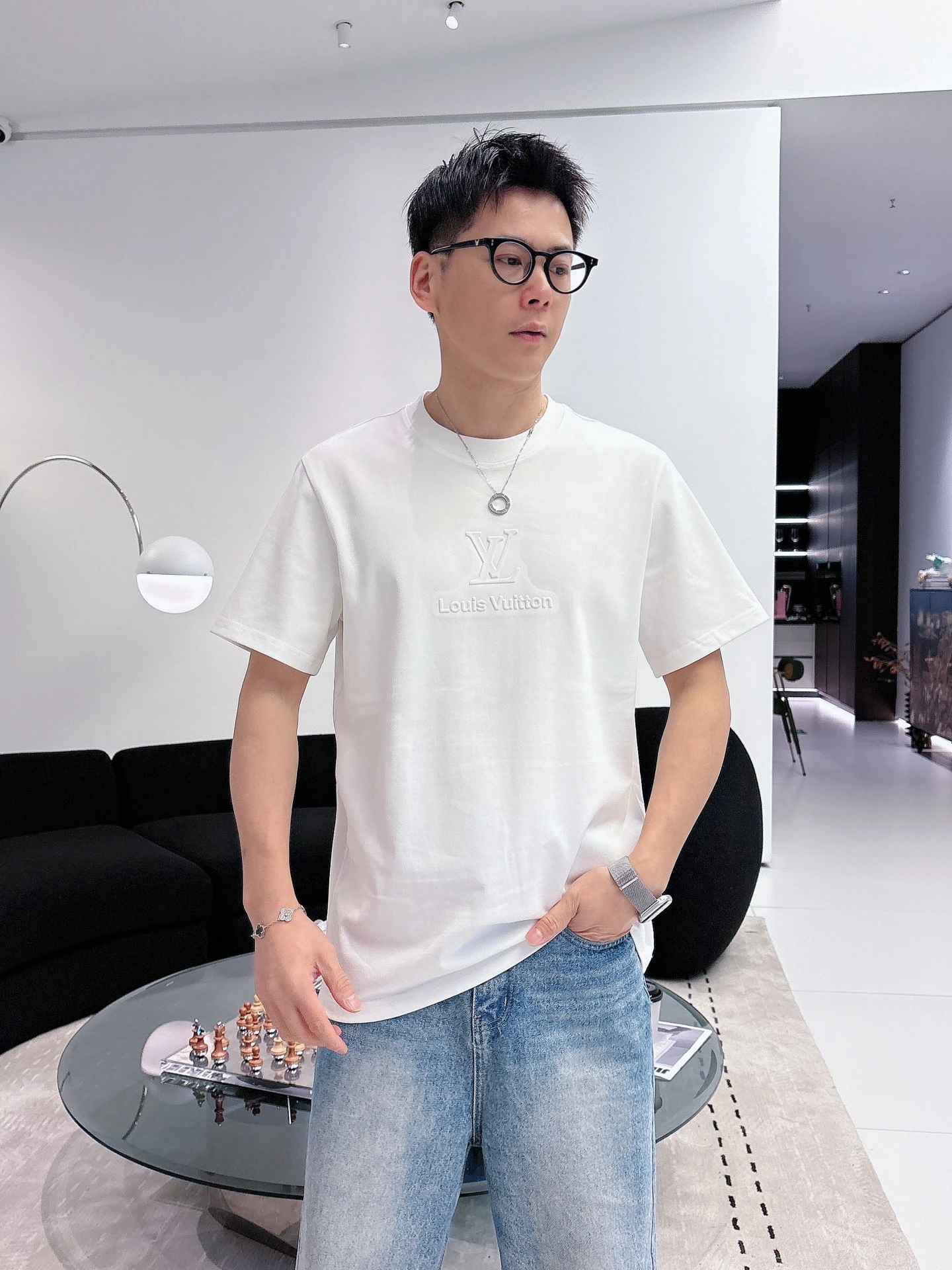 Louis Vuitton T-Shirt — 2c62bf88