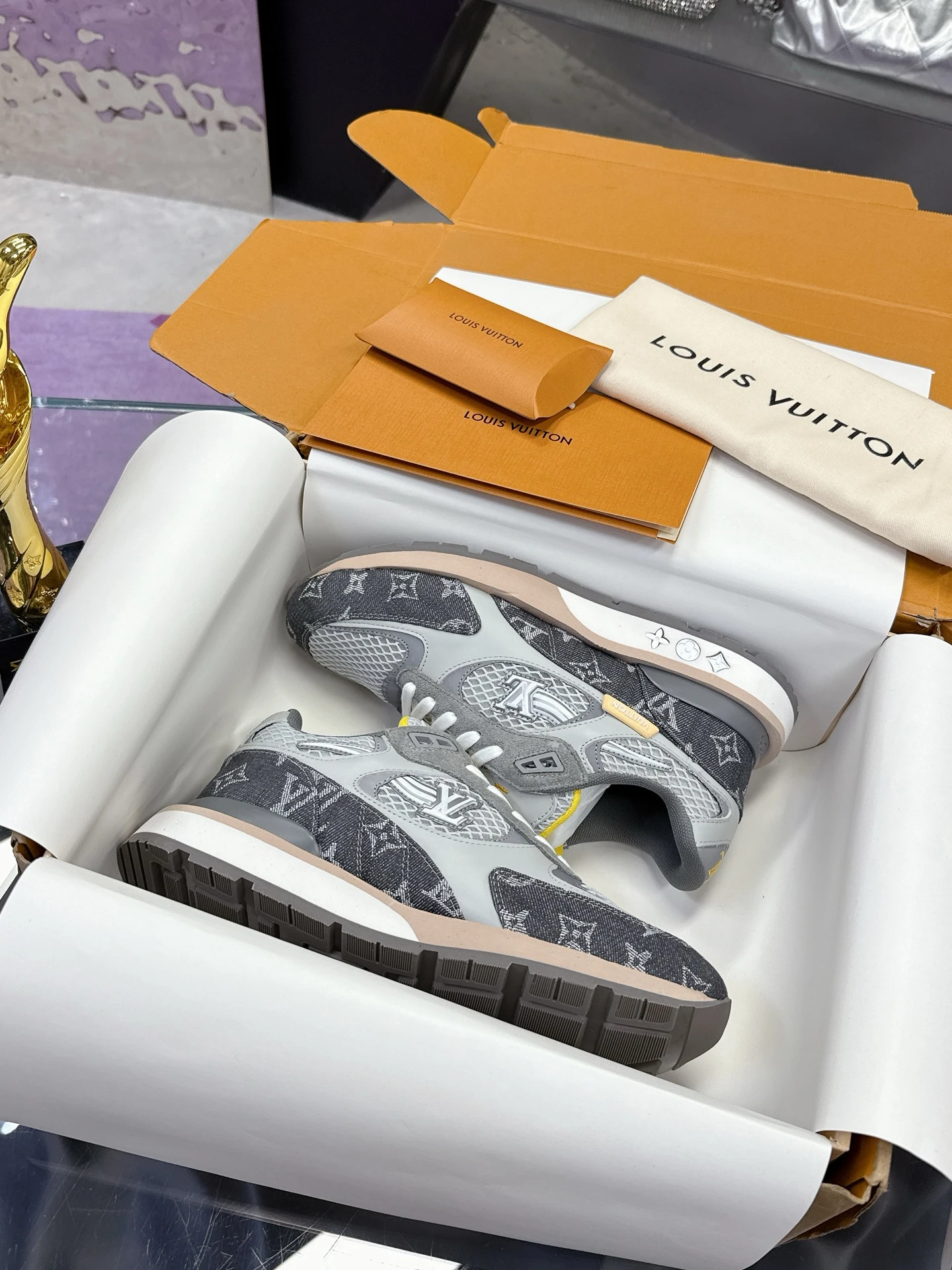Louis Vuitton Sneakers — 78fcb33f