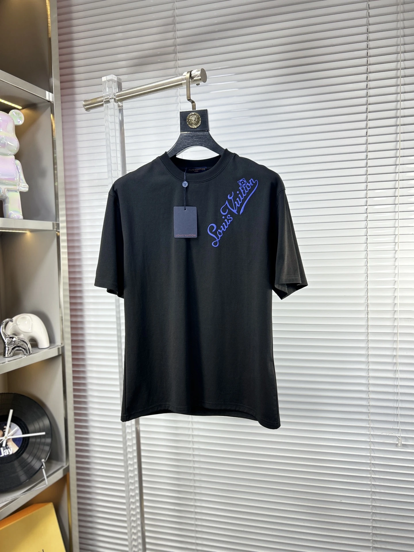Louis Vuitton T-Shirt — 3430432d