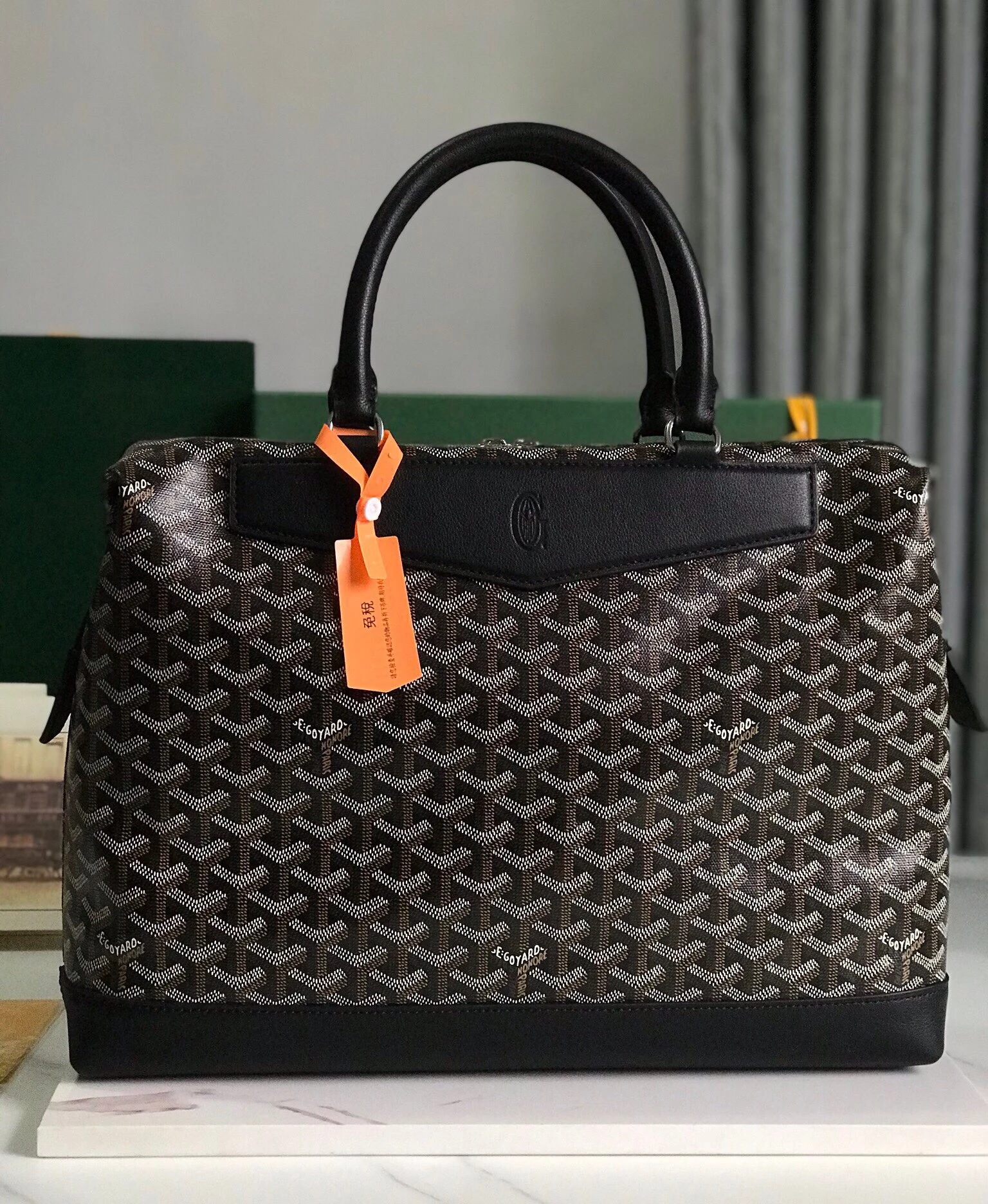 Goyard Bag — d8c335f7
