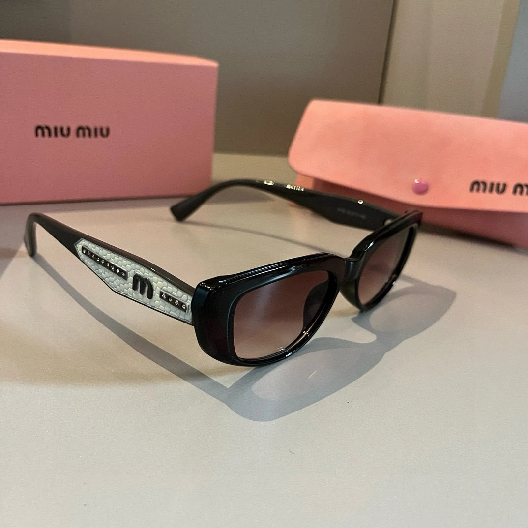 Miu Miu Eyewear — 407893c5