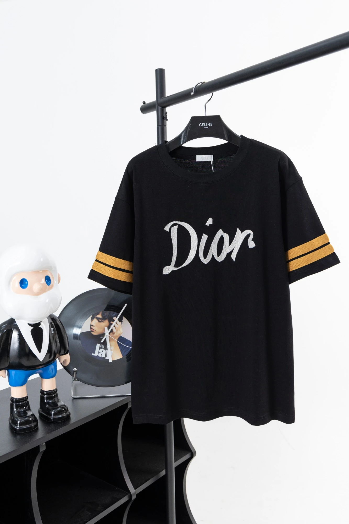 Dior T-Shirt — 2977a586