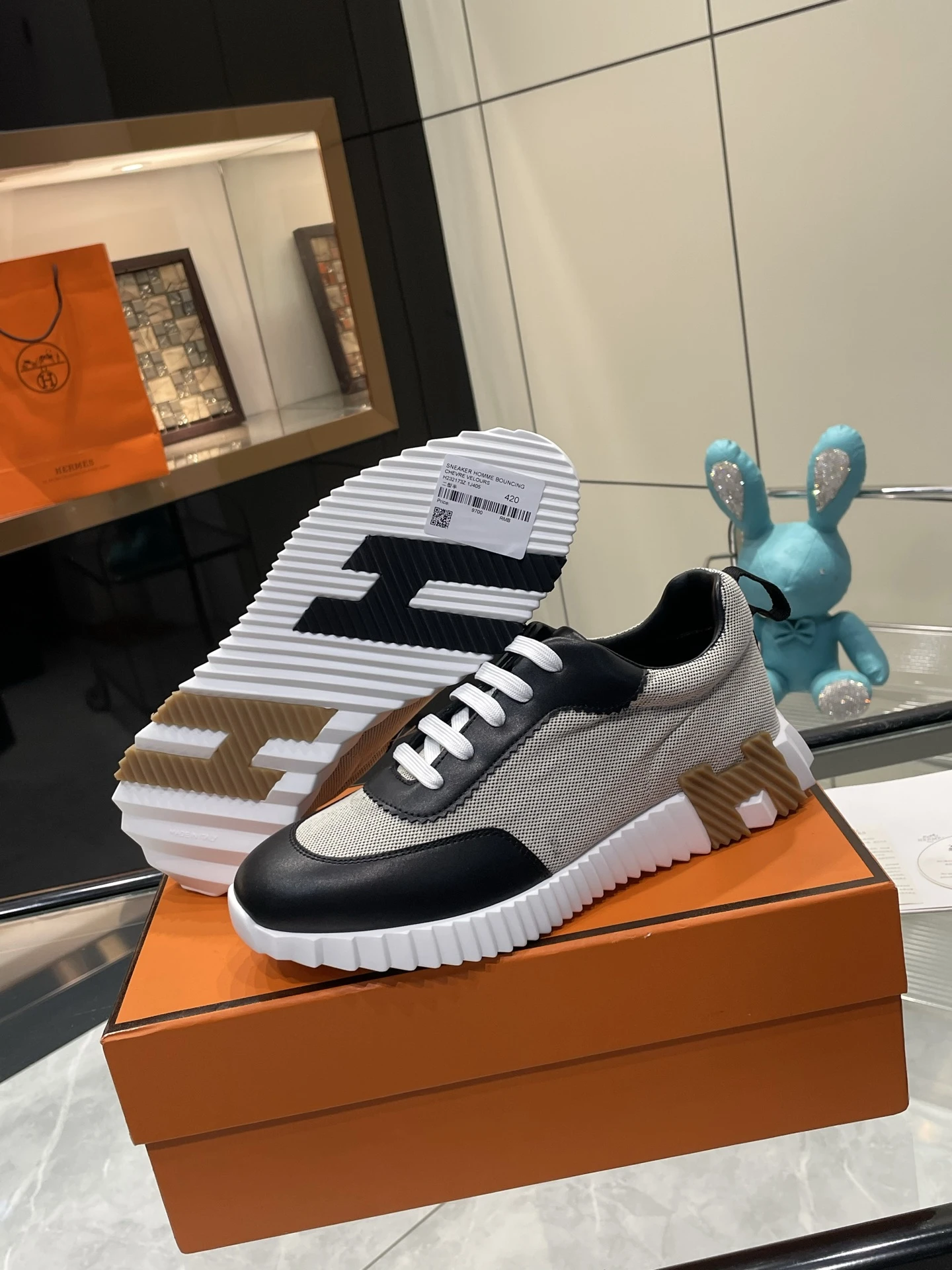 Hermès Sneakers — 2a9a6eb3