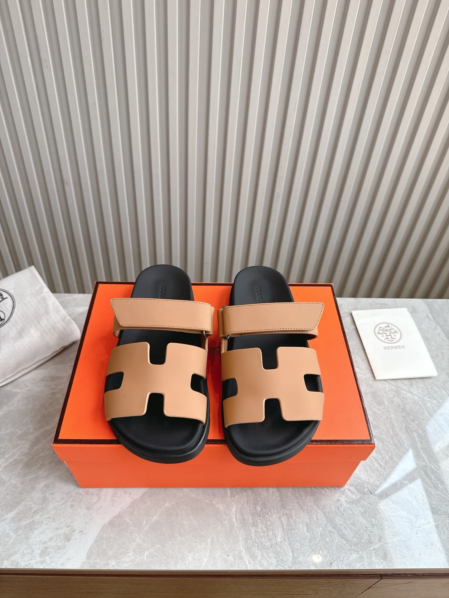 Hermès Slippers — c84ccc12