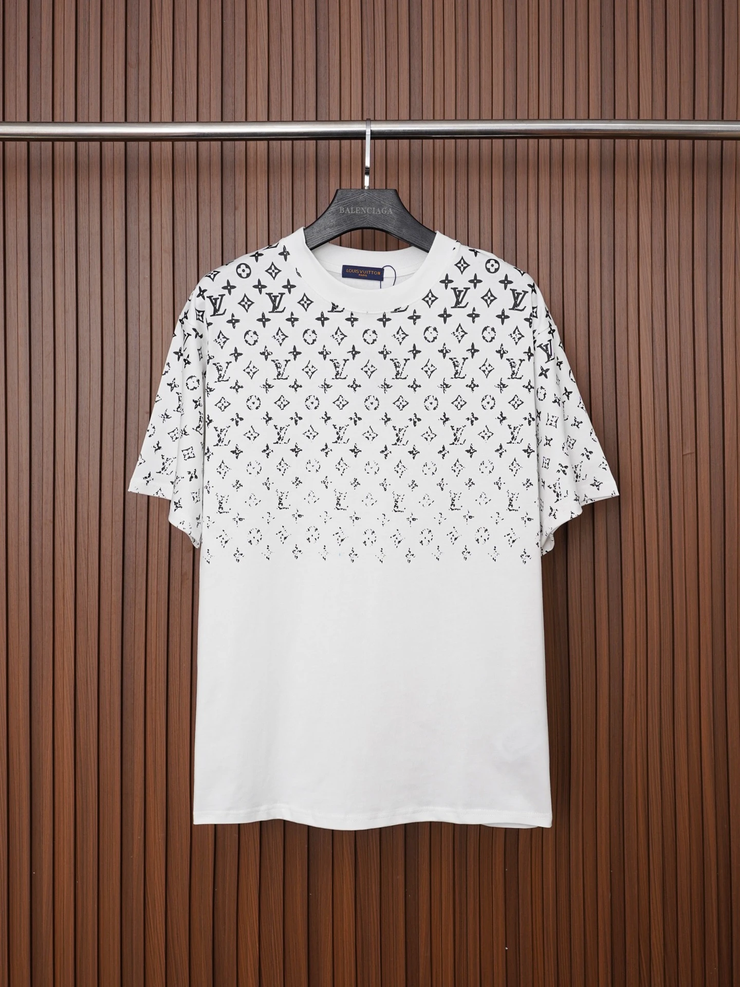 Louis Vuitton T-Shirt — 60988dc1