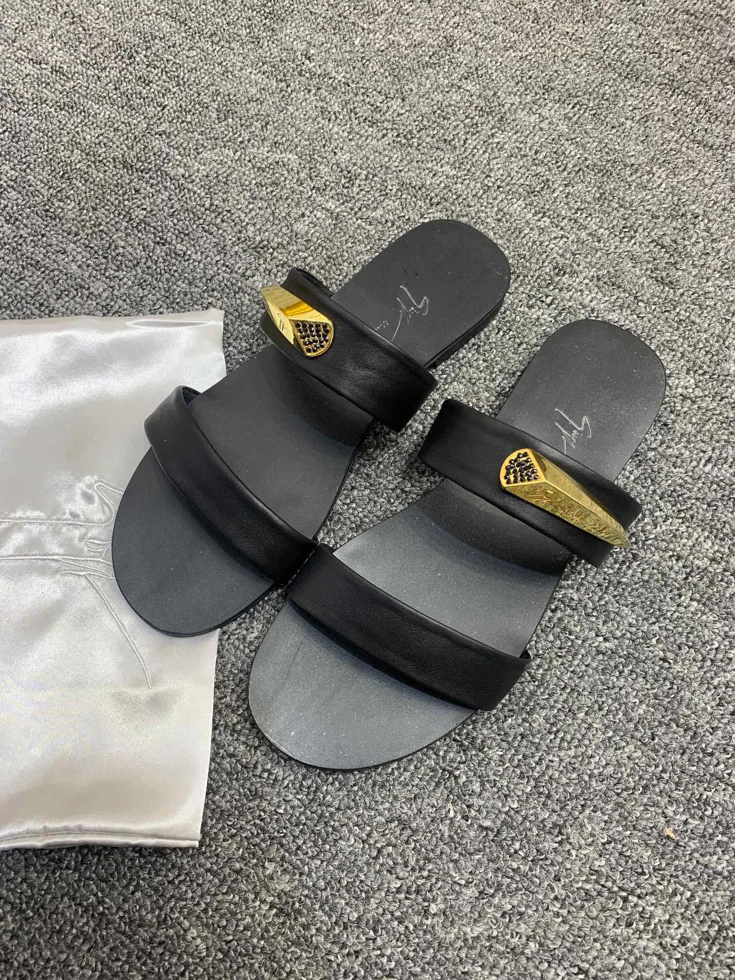 Giuseppe Zanotti Slippers — 960c9f8c