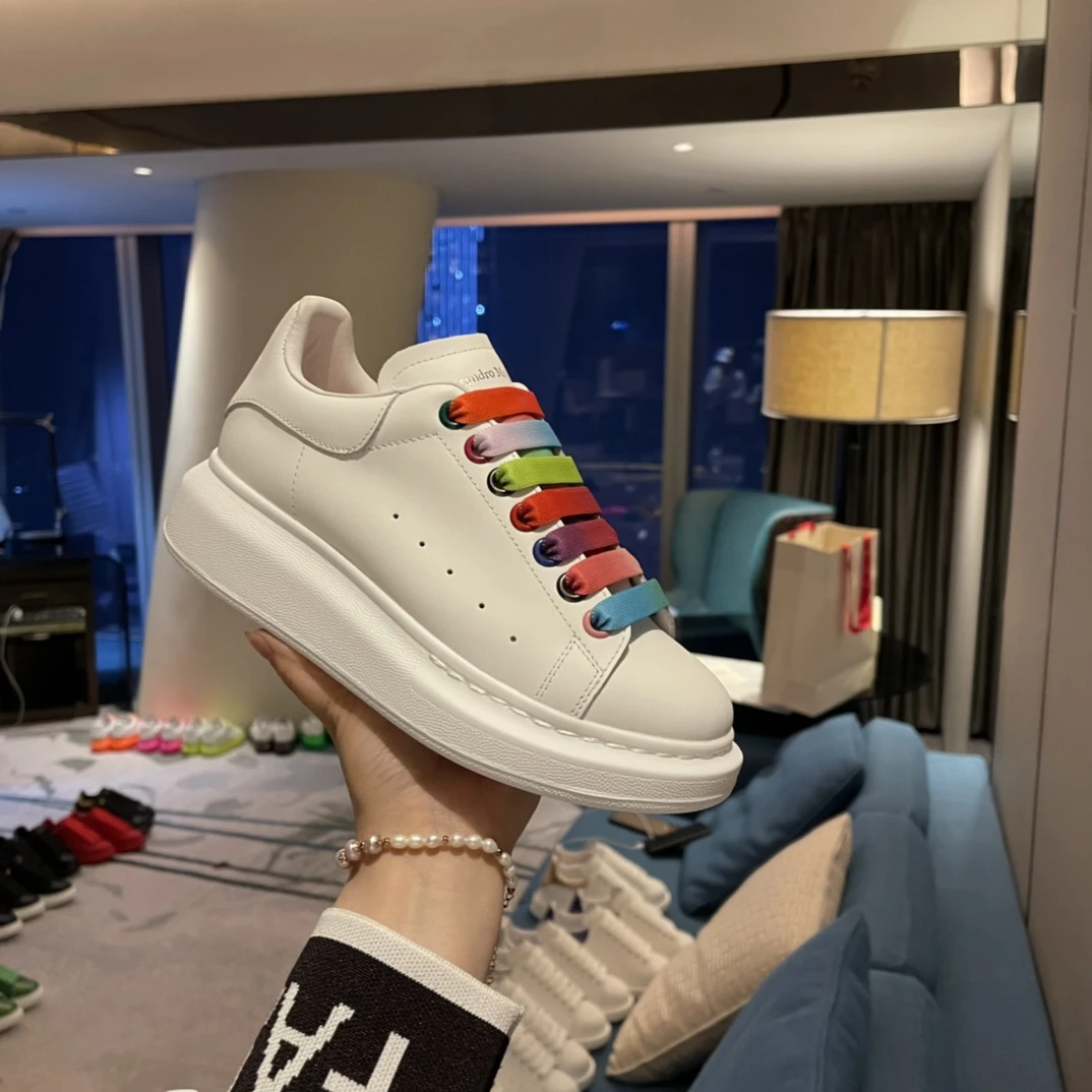 Alexander McQueen Sneakers — 42c11b0b