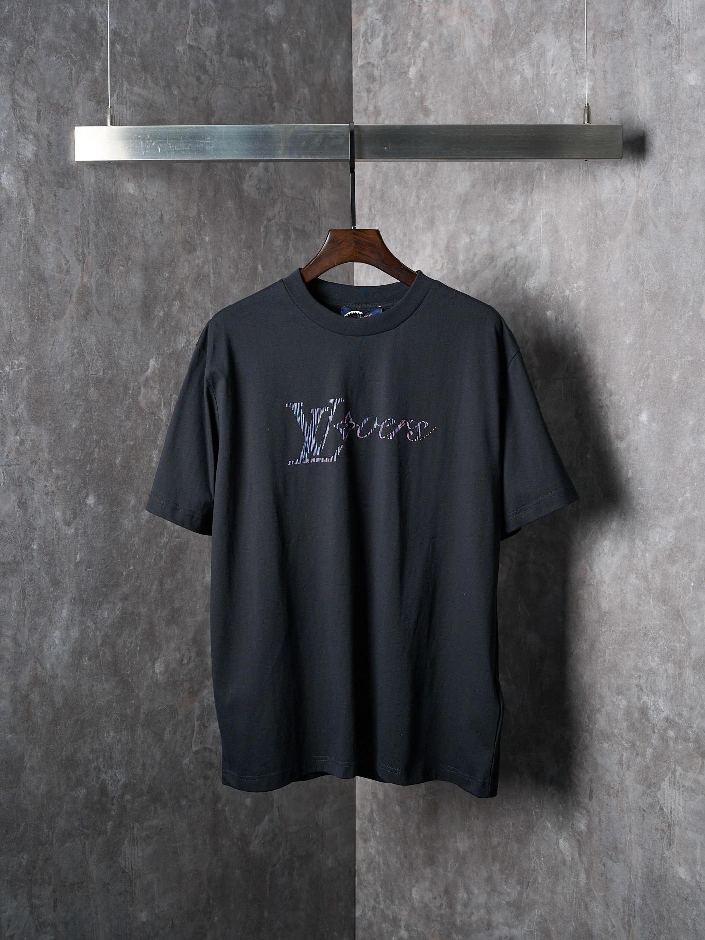 Louis Vuitton T-Shirt — e8d48a06