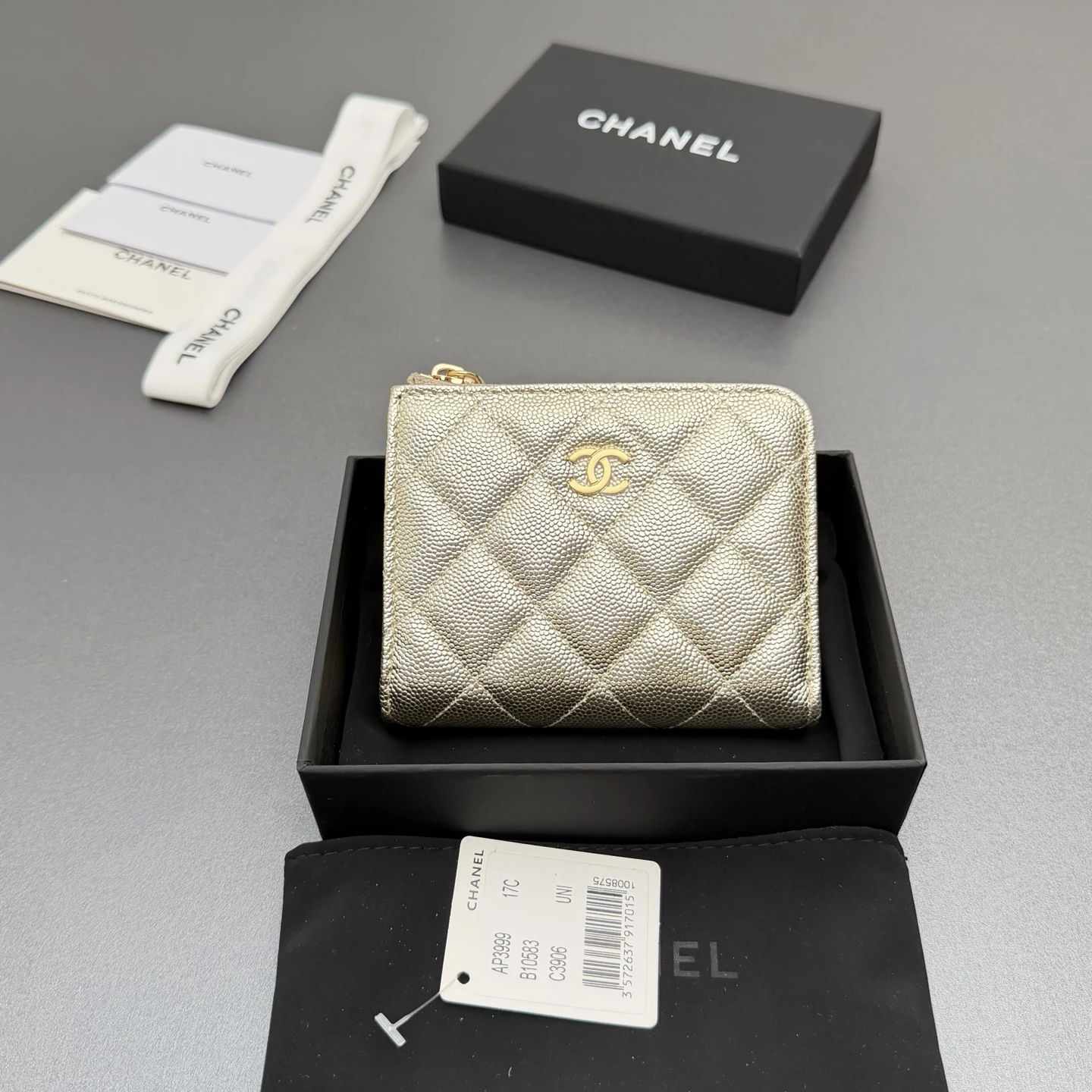 Wallets — 6595de71