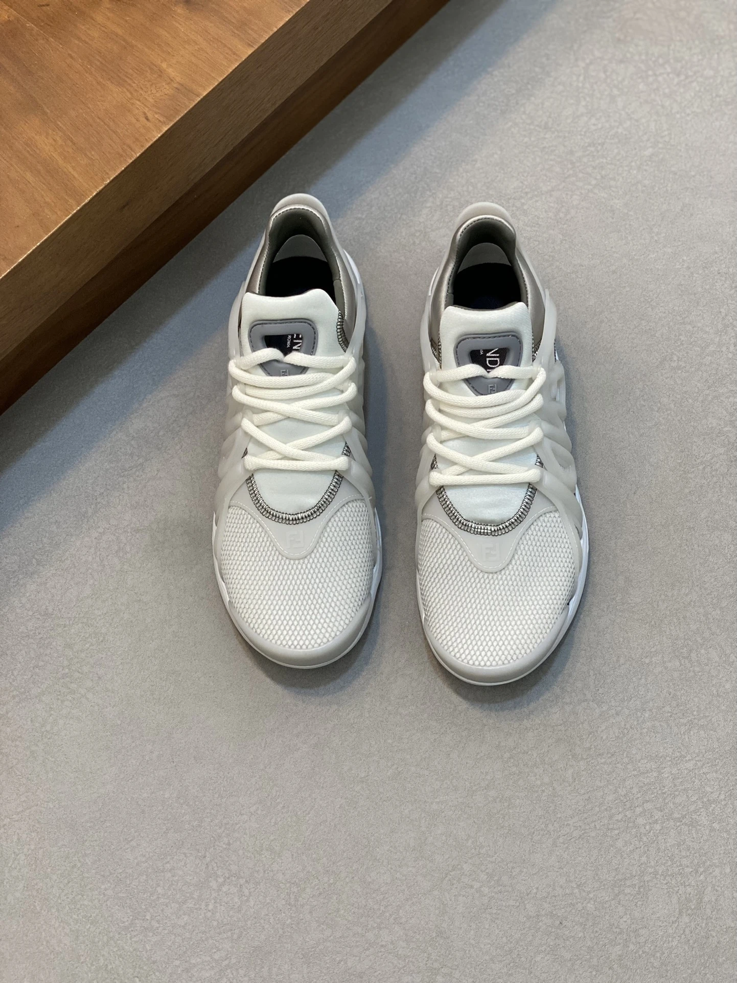 Fendi Sneakers — c1a712db
