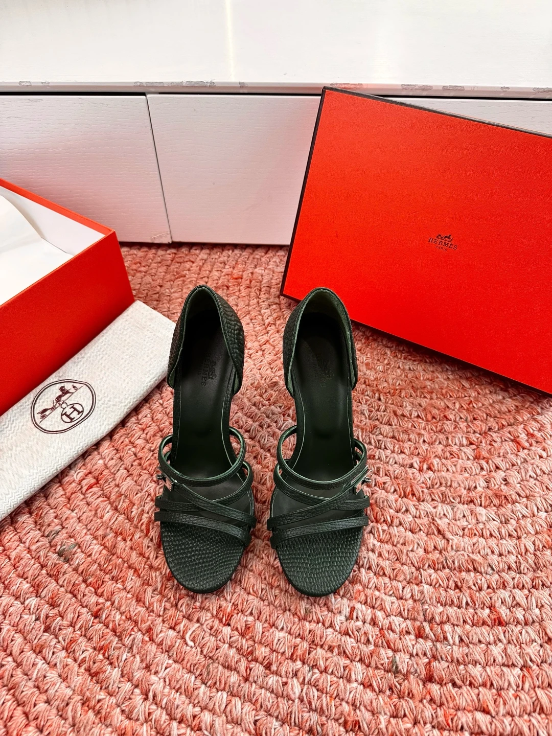 Hermès Sandals — fe0db2c2