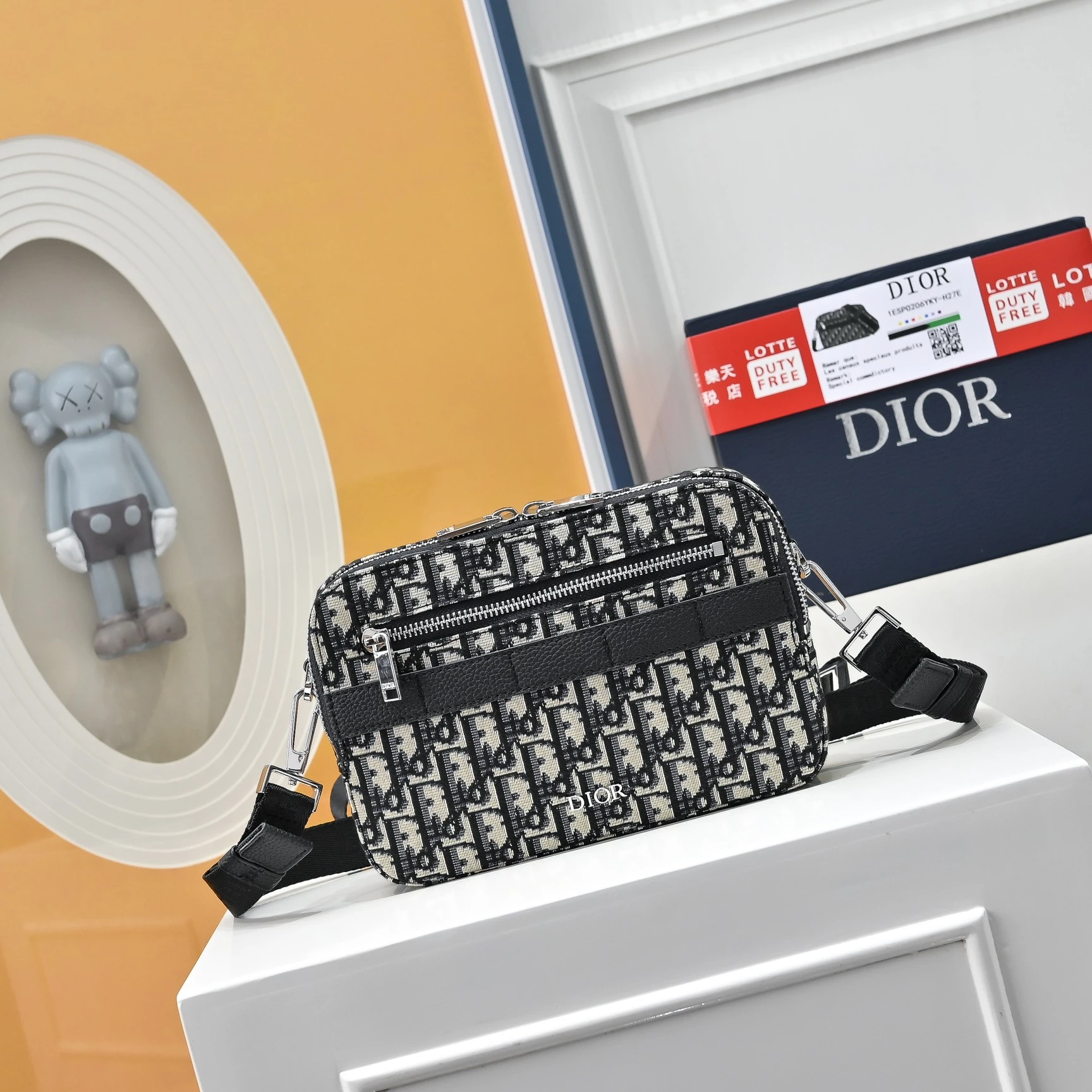 Dior Bag — e13666f8