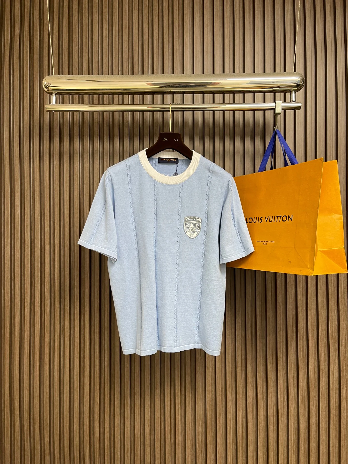 Louis Vuitton T-Shirt — d36debf2
