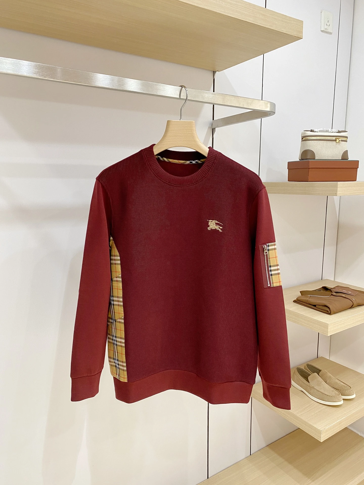 Burberry Sweatshirts — 18a5d784