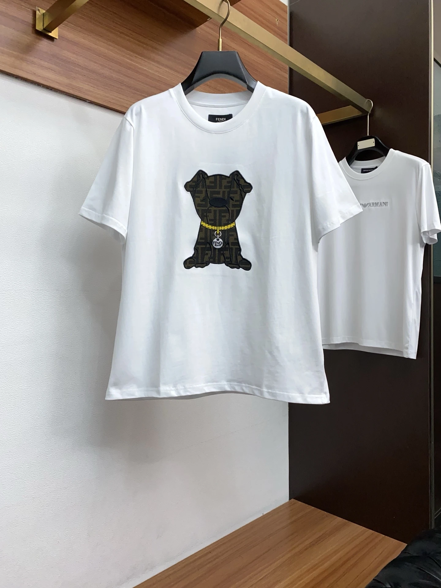 Fendi T-Shirt — 5773e034